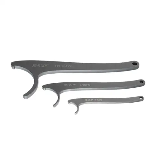Hook Spanners For SNL