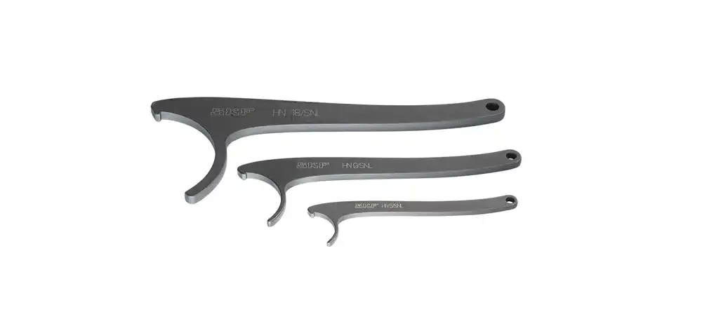 Hook Spanners For SNL